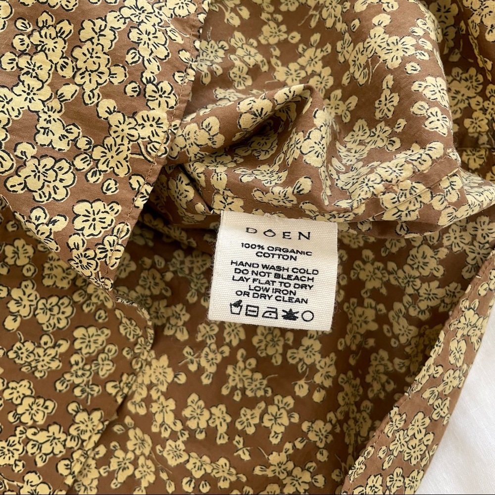 Doen Floral Blouse in Olive and Cream - Picture 8 of 8